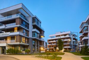 Érdemes már európai ingatlancégekbe fektetni?
